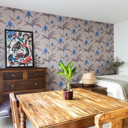 Downtown Free Parking 公寓